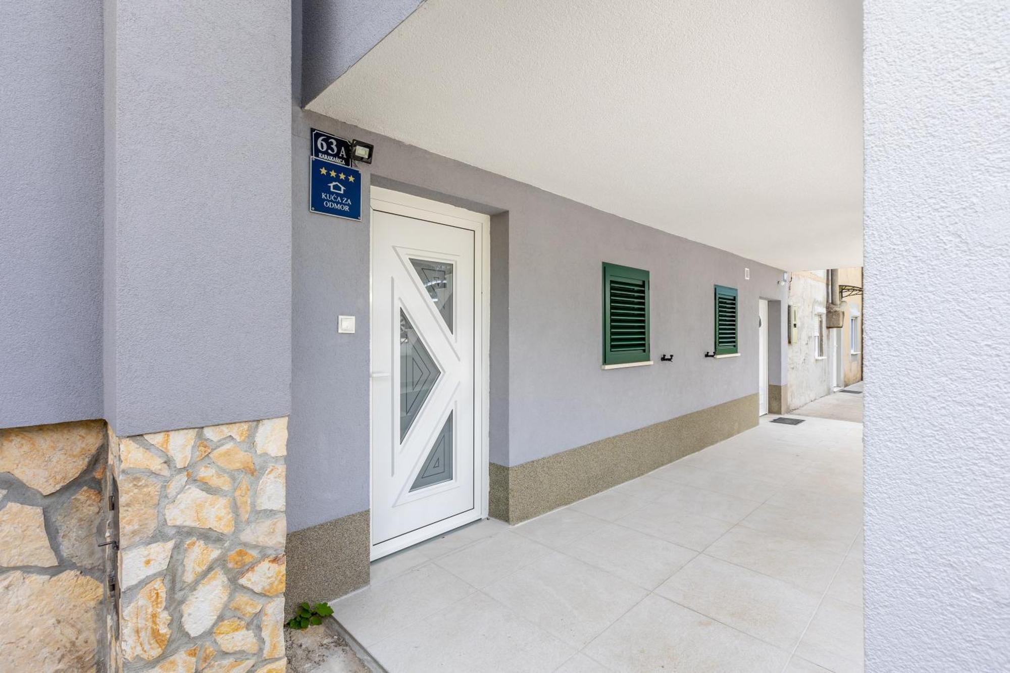 Holiday House Mala Сини Екстериор снимка